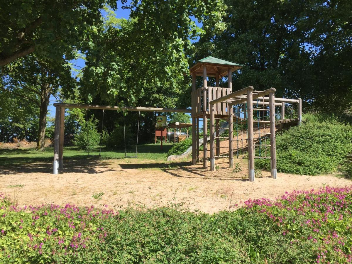 Europa-feriendorf Holiday home Husen